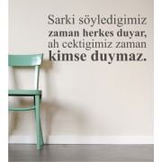 Sarki söyledigimiz... als Wandtattoo