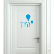 Name und Ballons als Türtattoo