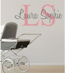 Name und Buchstaben als Wandtattoo